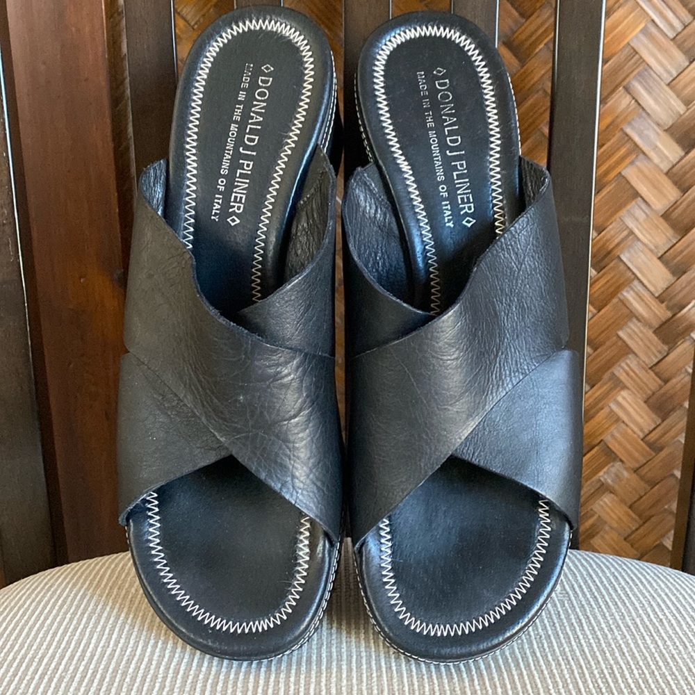 Donald J. Pliner - Black Leather Wedge Heel Sandals